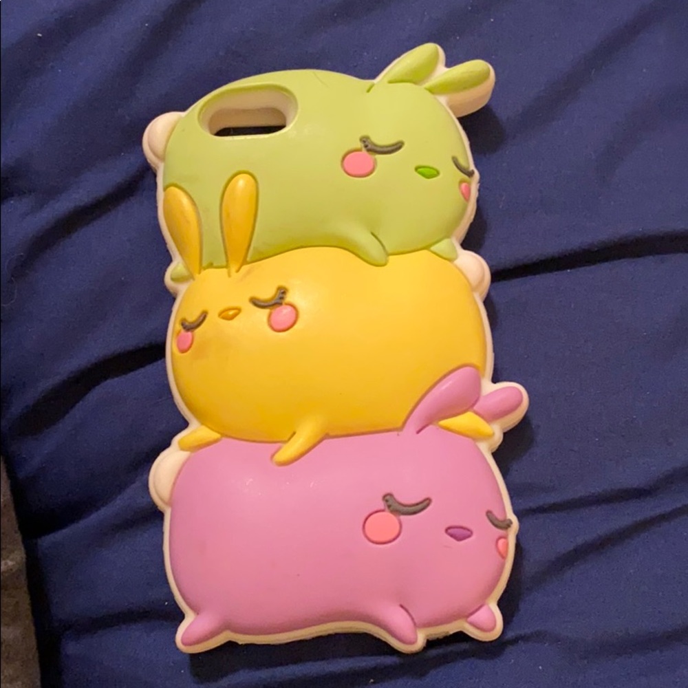 Three Bunnies IPod Case